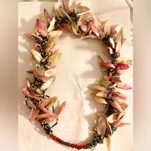 Chunky shell and seed bead one of a kind 24” necklace - Picture 7 of 10